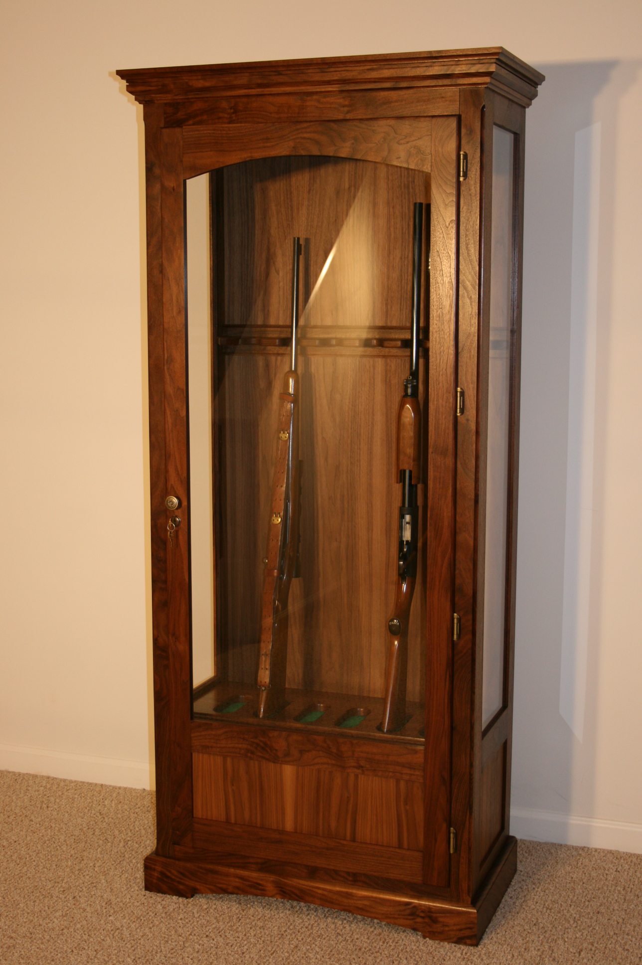 Gun cabinet in solid walnut